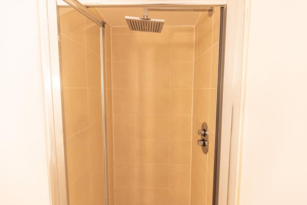 לייסטר Cosy, Modern City Centre Apartment Free Parking מראה חיצוני תמונה