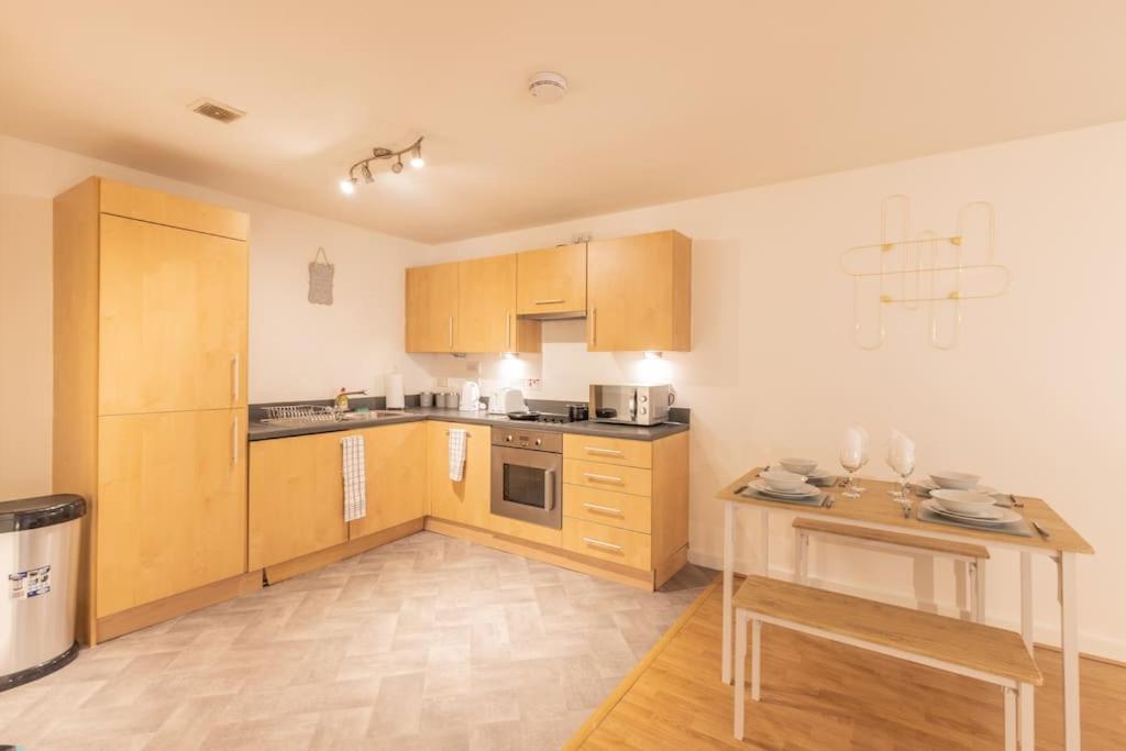 לייסטר Cosy, Modern City Centre Apartment Free Parking מראה חיצוני תמונה