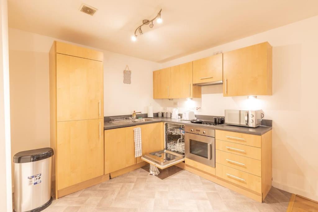 לייסטר Cosy, Modern City Centre Apartment Free Parking מראה חיצוני תמונה